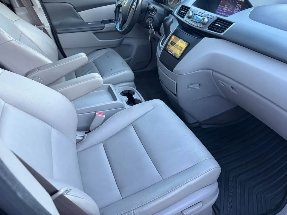 2013 Honda Odyssey - Image 16 of 17