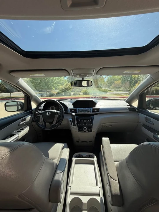 2013 Honda Odyssey - Image 8 of 10