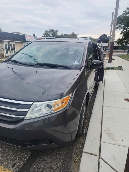 2013 Honda Odyssey - Image 2 of 6