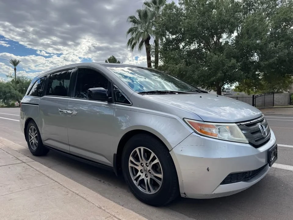 2013 Honda Odyssey - Image 2 of 20