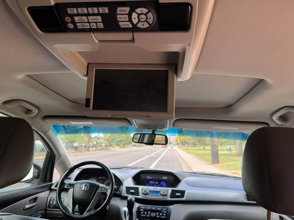 2013 Honda Odyssey - Image 11 of 20