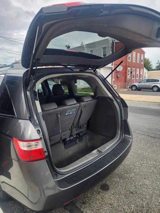 2013 Honda Odyssey - Image 6 of 10