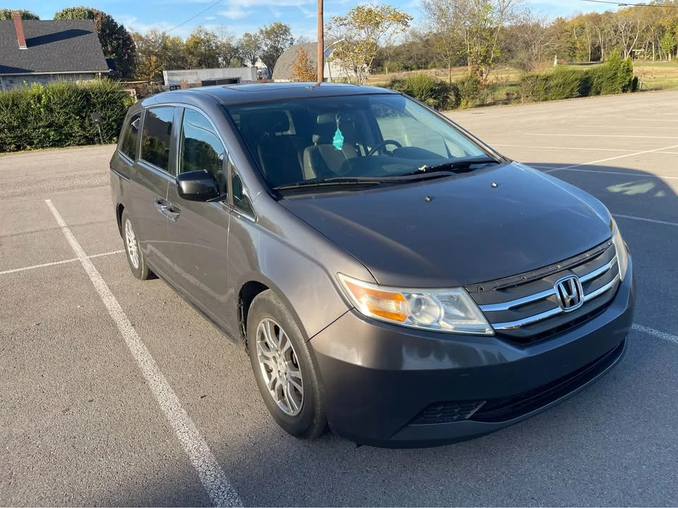 2013 Honda Odyssey - Image 2 of 13