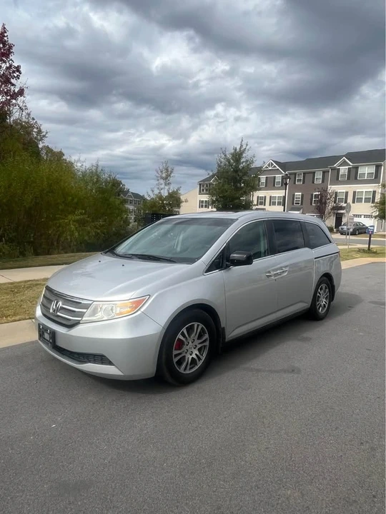 2013 Honda Odyssey - Image 3 of 18