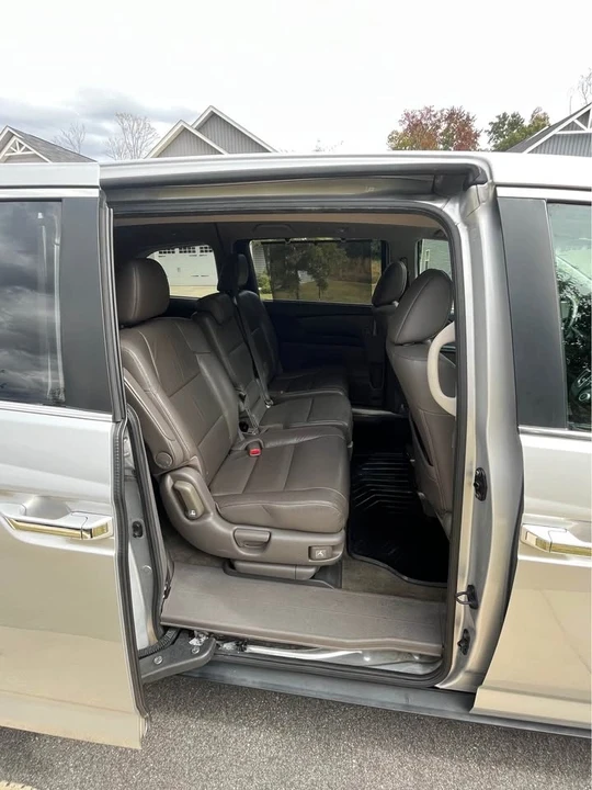 2013 Honda Odyssey - Image 16 of 18