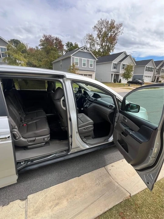 2013 Honda Odyssey - Image 14 of 18