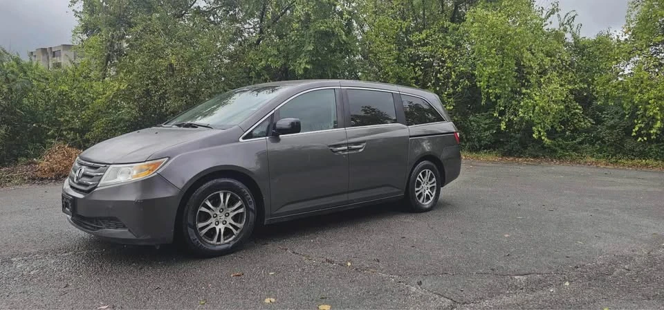 2013 Honda Odyssey - Image 2 of 5