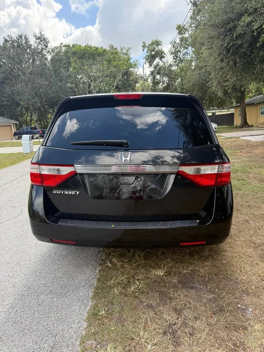 2013 Honda Odyssey - Image 2 of 9