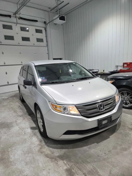 2013 Honda Odyssey - Image 3 of 9
