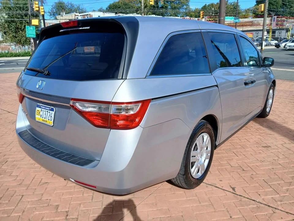 2013 Honda Odyssey - Image 3 of 7