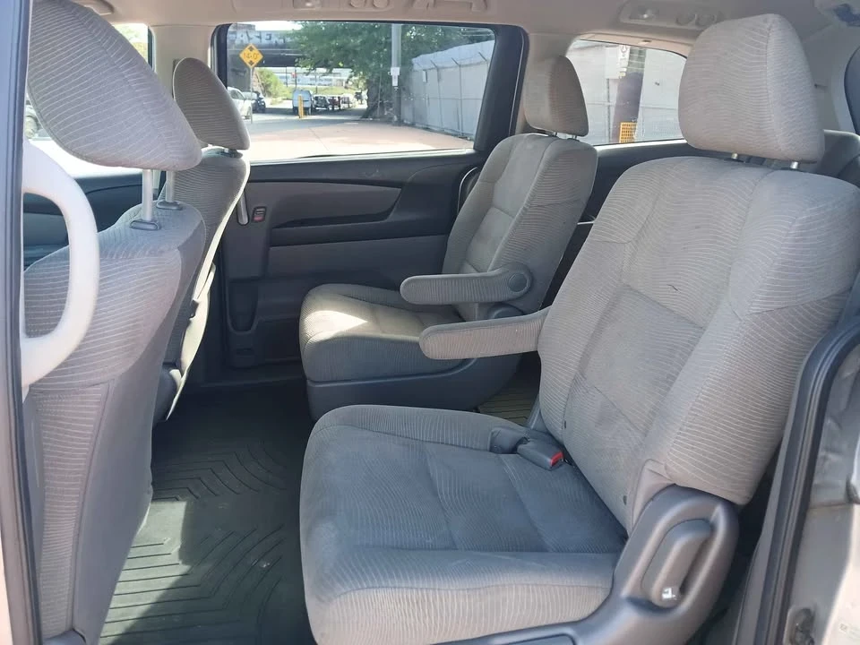 2013 Honda Odyssey - Image 6 of 7