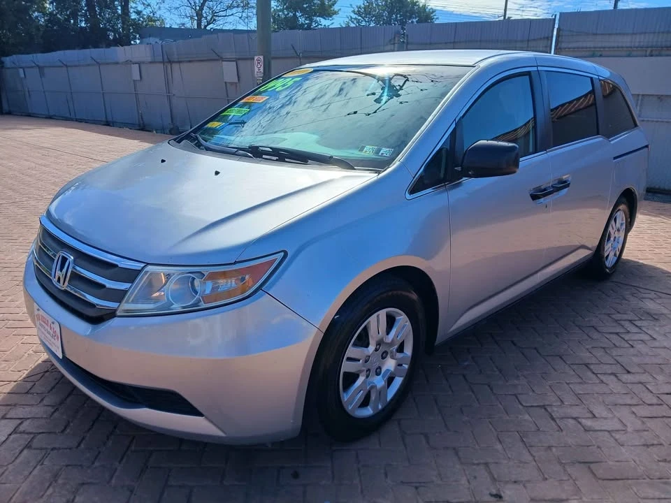 2013 Honda Odyssey - Image 2 of 7
