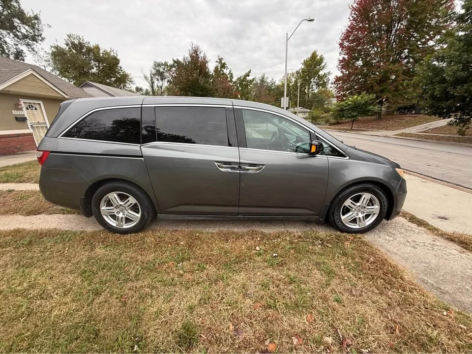 2013 Honda Odyssey - Image 4 of 16
