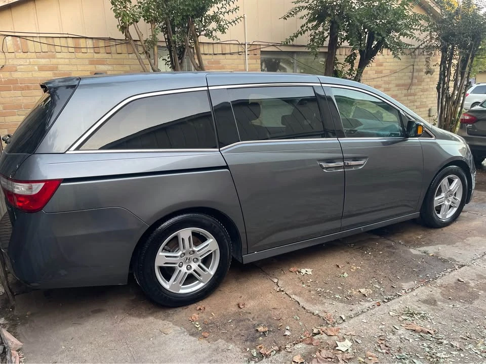 2013 Honda Odyssey - Image 4 of 12