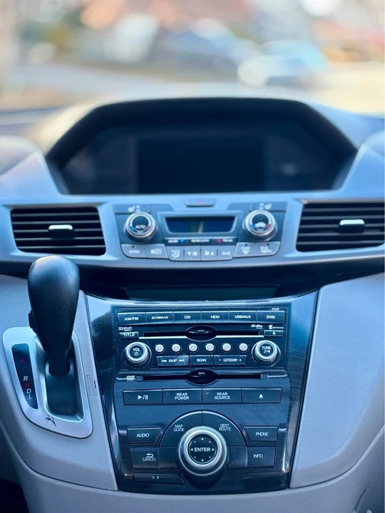 2013 Honda Odyssey - Image 12 of 16