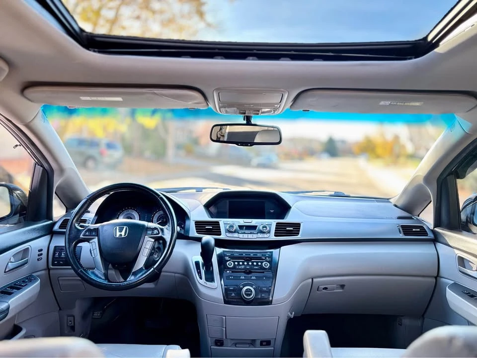 2013 Honda Odyssey - Image 11 of 16