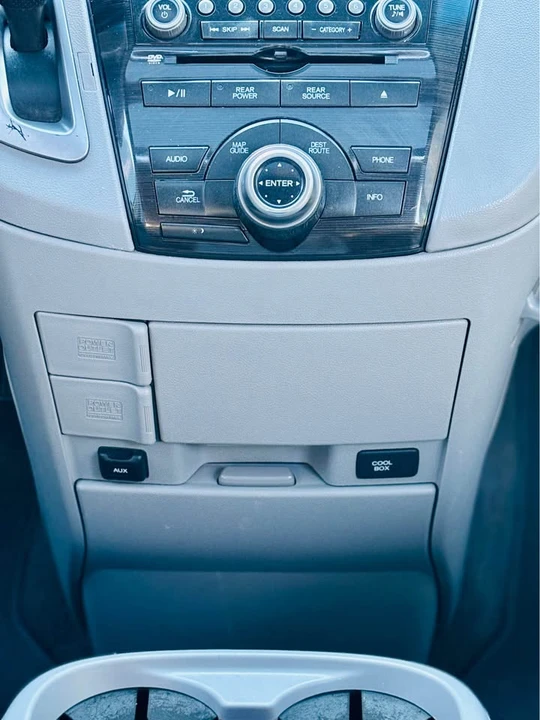 2013 Honda Odyssey - Image 15 of 16
