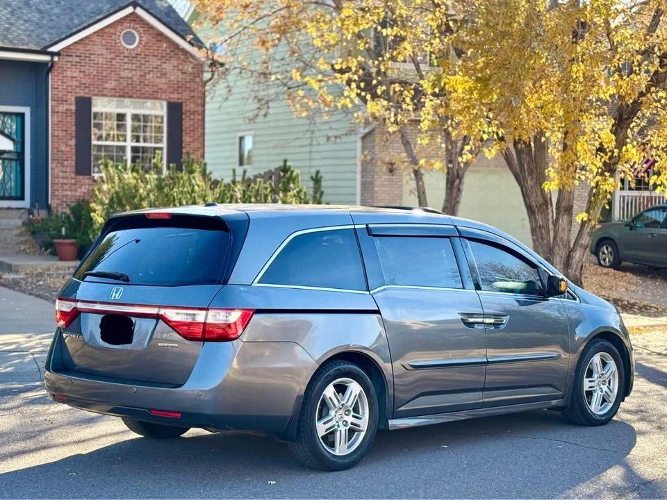 2013 Honda Odyssey - Image 2 of 16