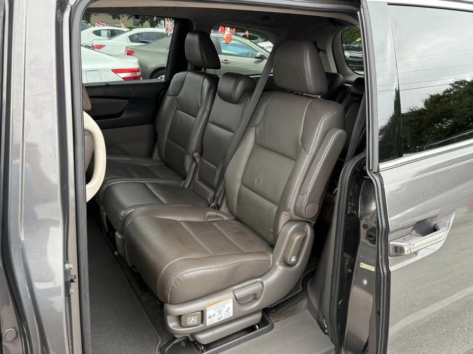2013 Honda Odyssey - Image 14 of 18