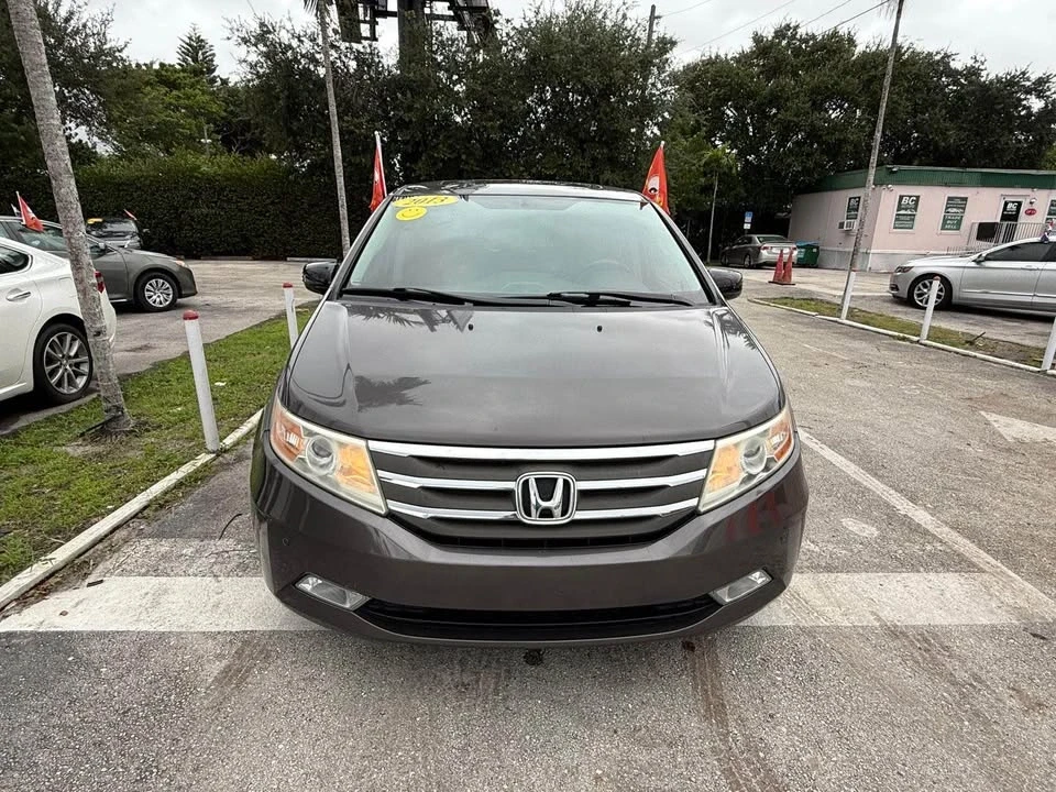 2013 Honda Odyssey - Image 2 of 18