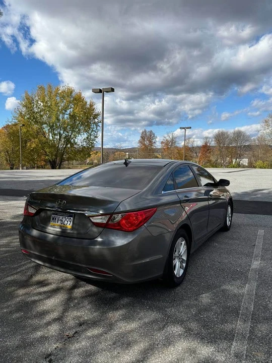 2013 Hyundai Sonata - Image 5 of 18