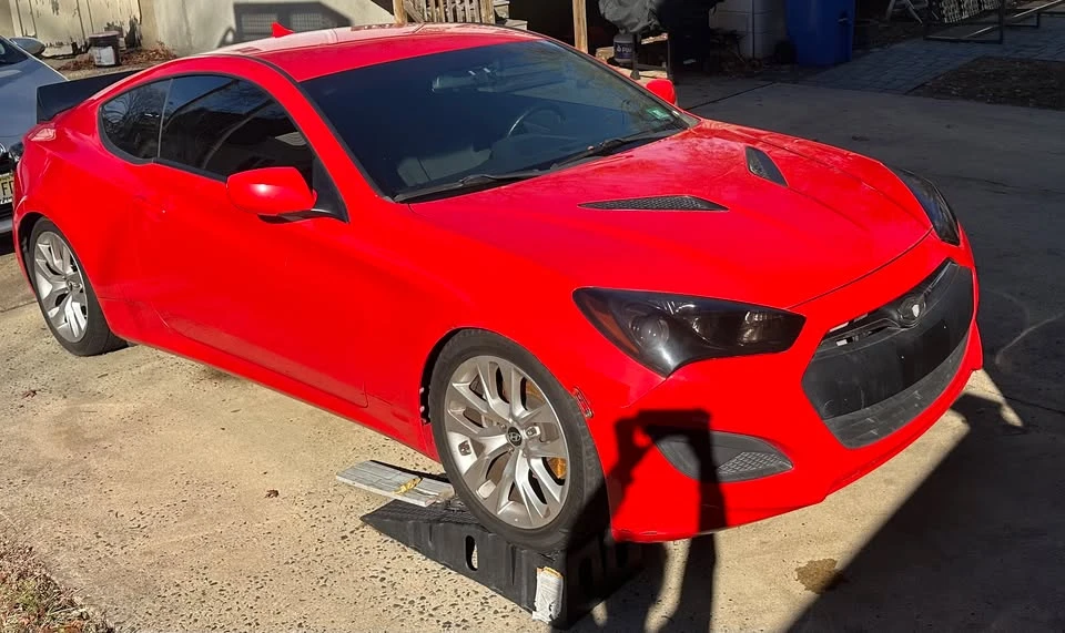 2013 Hyundai Genesis Coupe - Image 2 of 5