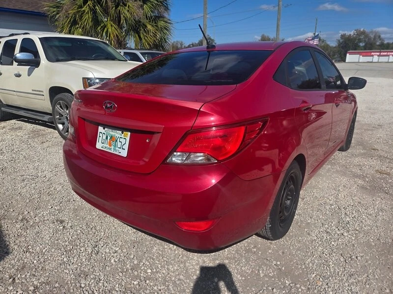 2013 Hyundai Accent - Image 3 of 4