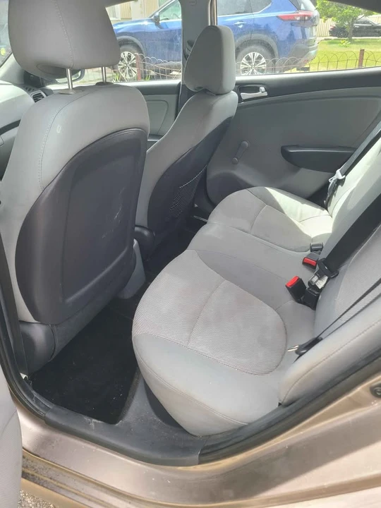 2013 Hyundai Accent - Image 6 of 11