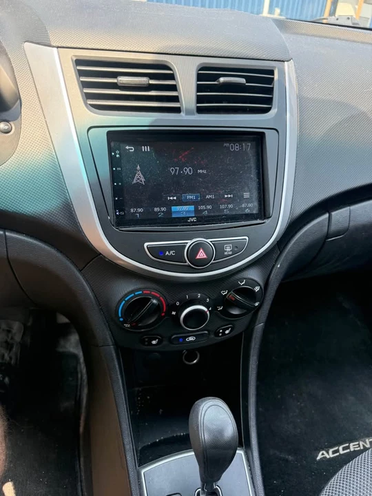 2013 Hyundai Accent - Image 6 of 7