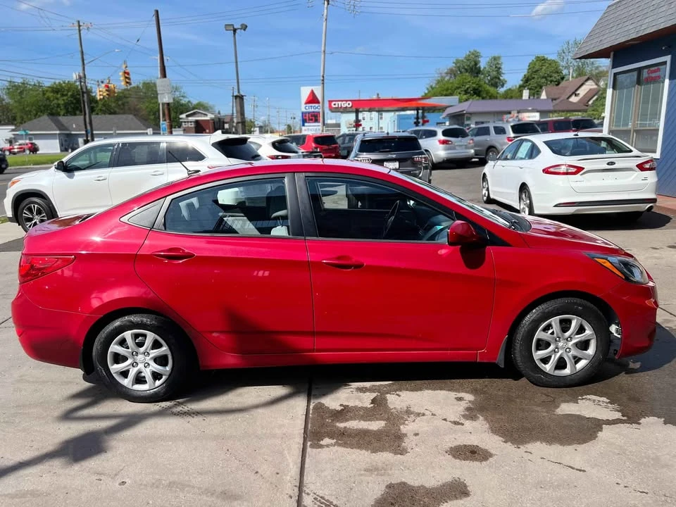 2013 Hyundai Accent - Image 4 of 13