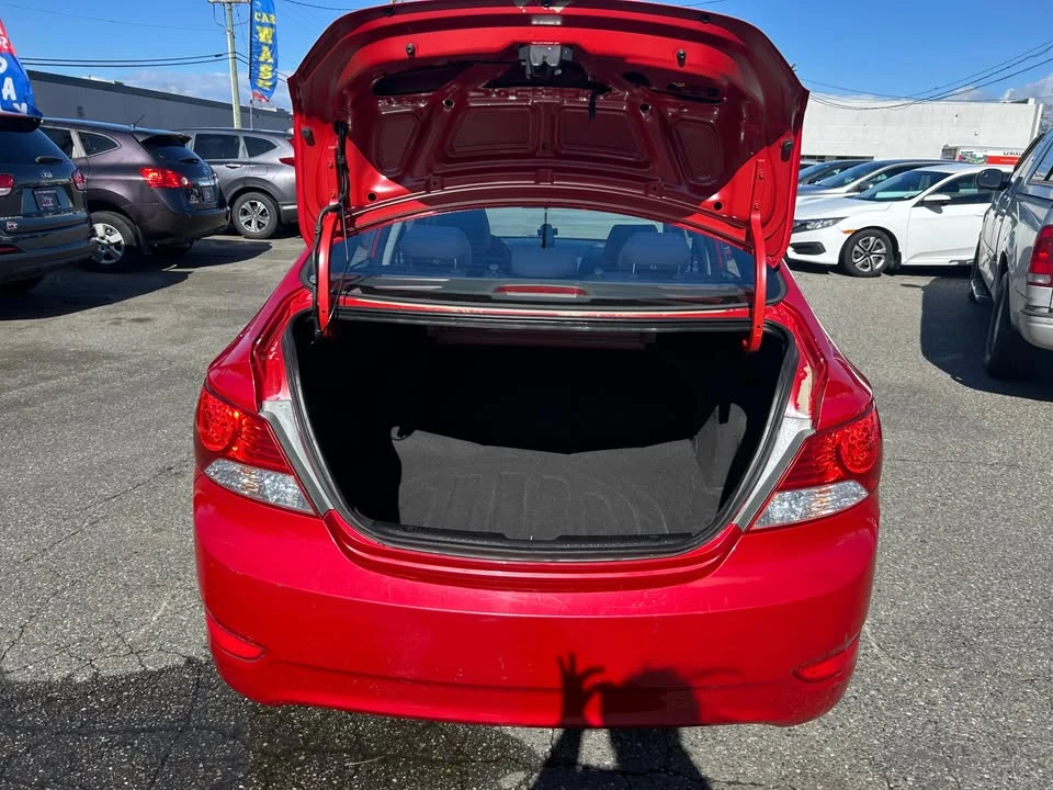 2013 Hyundai Accent - Image 9 of 17