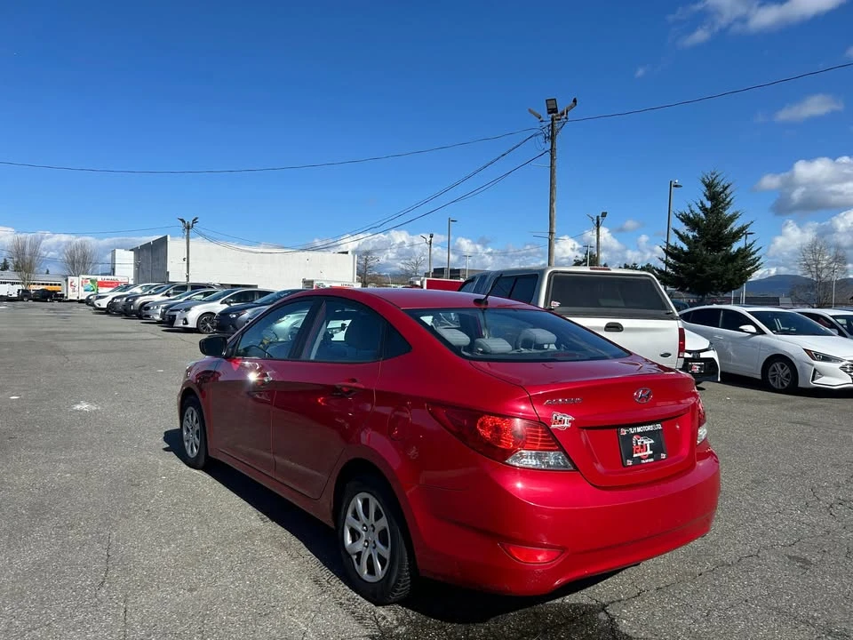 2013 Hyundai Accent - Image 6 of 17