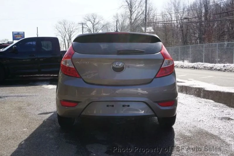 2013 Hyundai Accent - Image 6 of 12