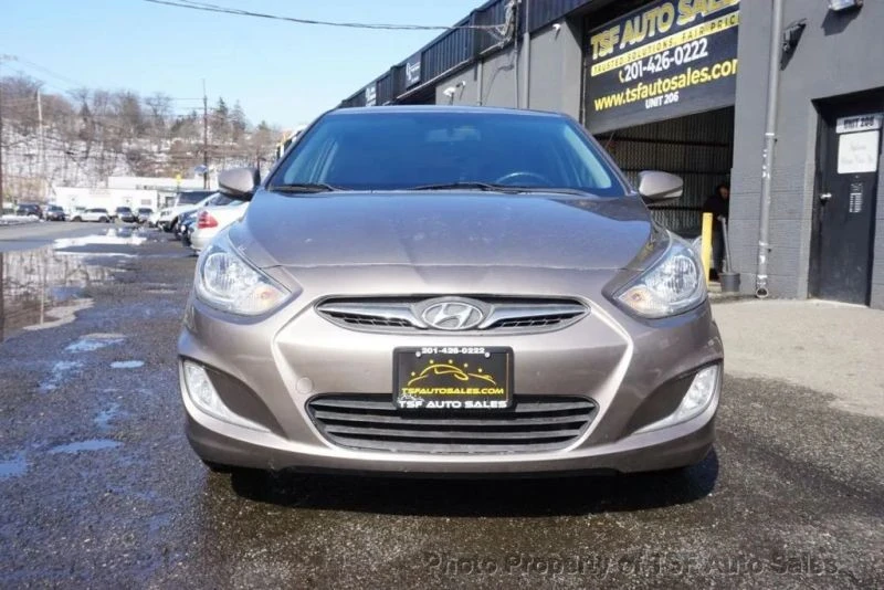 2013 Hyundai Accent - Image 2 of 12