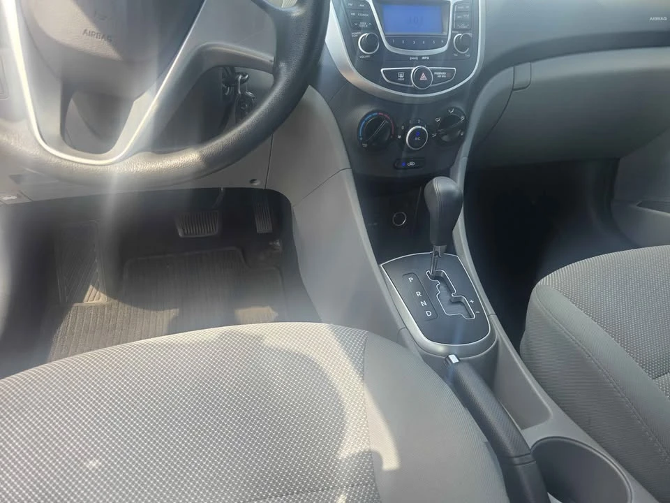 2013 Hyundai Accent - Image 2 of 7