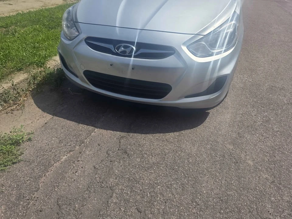 2013 Hyundai Accent - Image 3 of 7