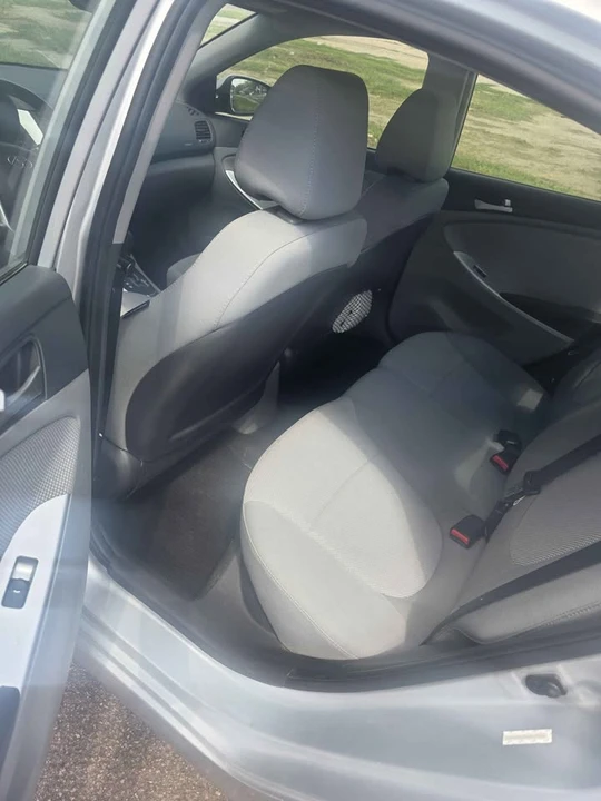 2013 Hyundai Accent - Image 5 of 7