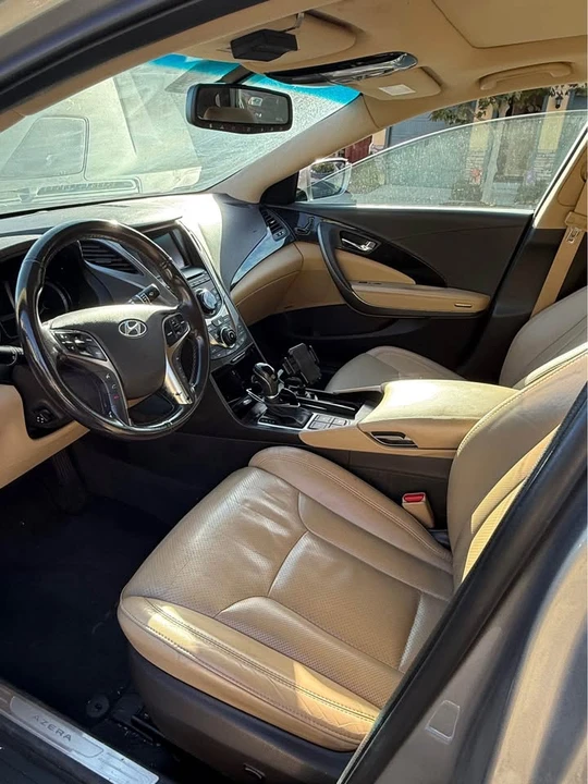 2013 Hyundai Azera - Image 6 of 8
