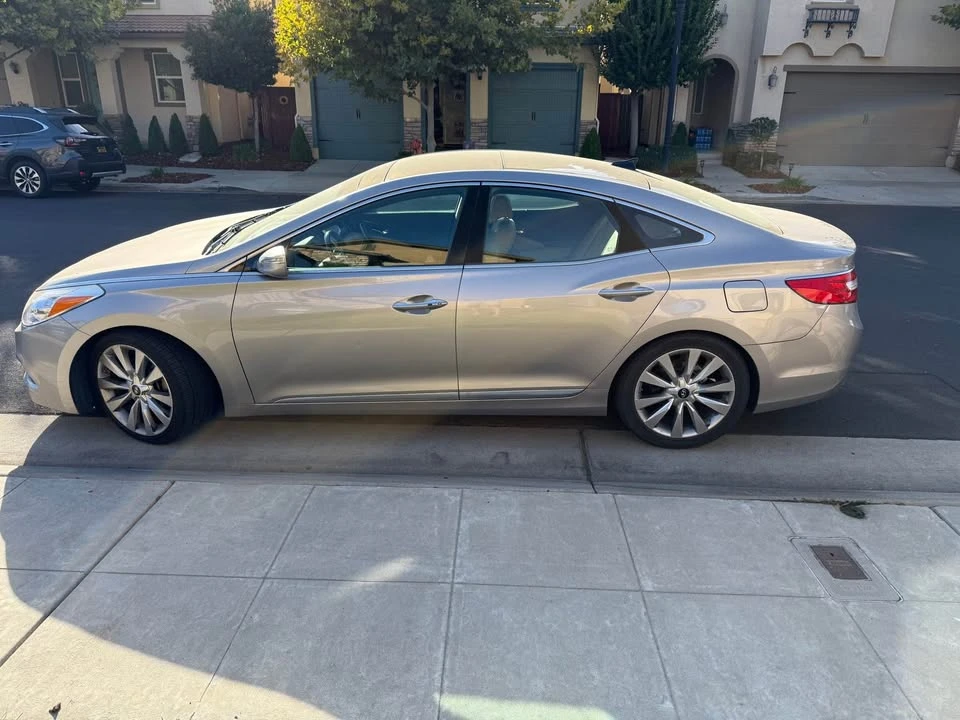 2013 Hyundai Azera - Image 4 of 8