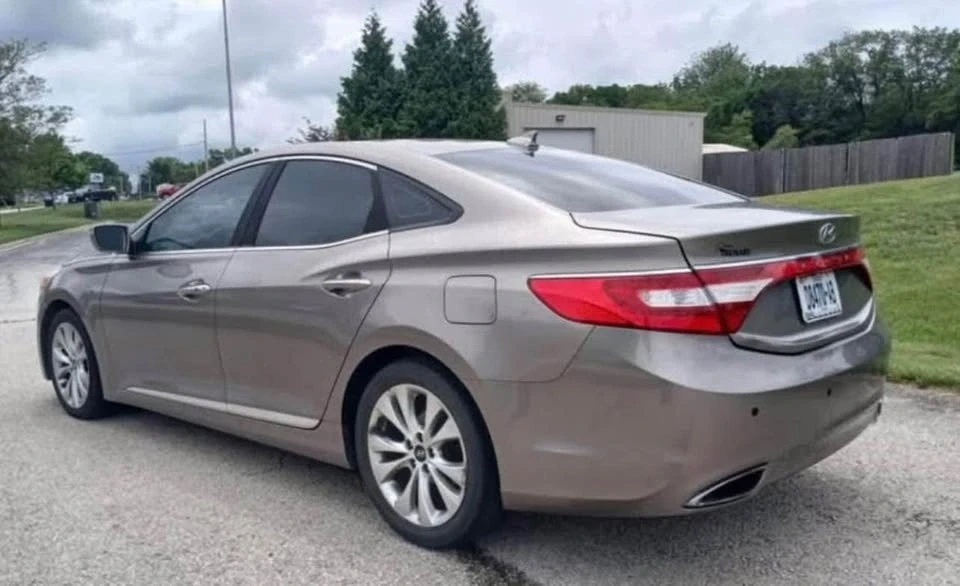 2013 Hyundai Azera - Image 4 of 10