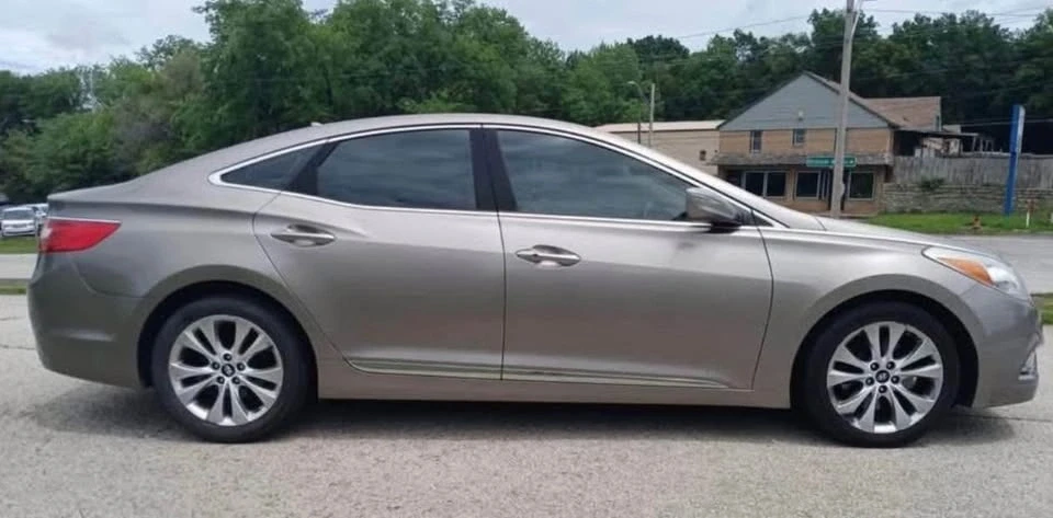 2013 Hyundai Azera - Image 2 of 10
