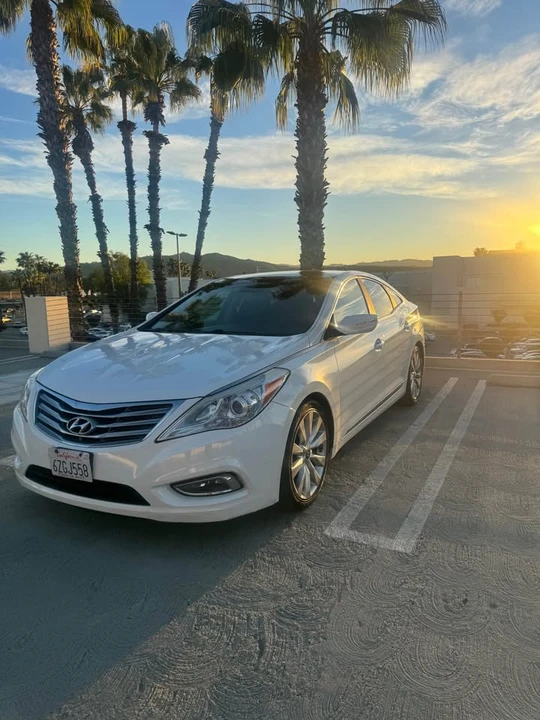 2013 Hyundai Azera - Image 5 of 10
