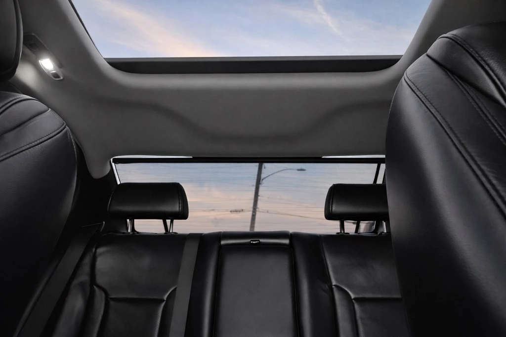 2013 Hyundai Azera - Image 2 of 3