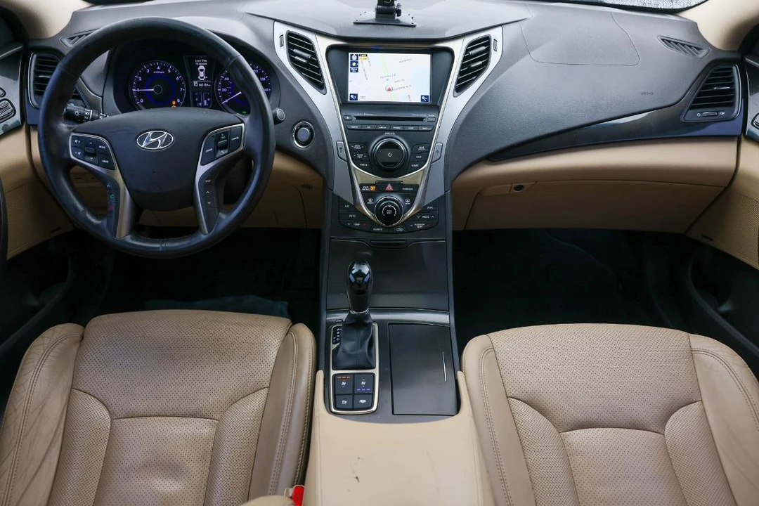 2013 Hyundai Azera - Image 2 of 21