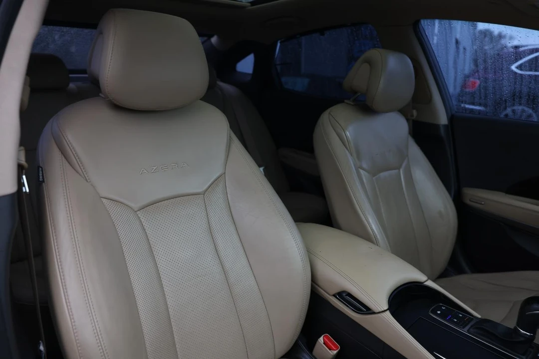 2013 Hyundai Azera - Image 18 of 21