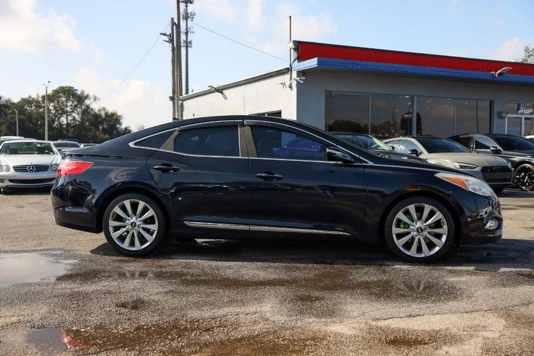 2013 Hyundai Azera - Image 13 of 21