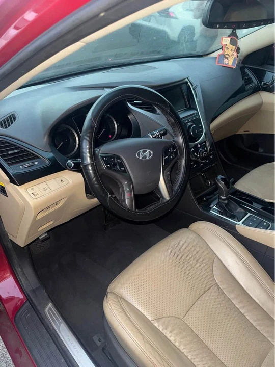 2013 Hyundai Azera - Image 5 of 10