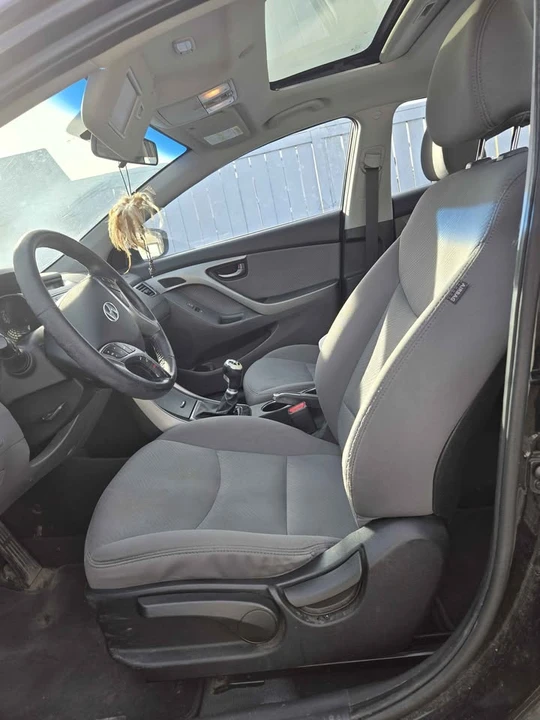 2013 Hyundai Elantra - Image 7 of 8