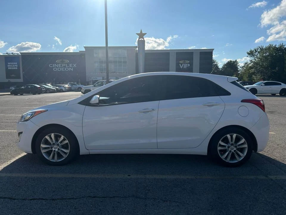 2013 Hyundai Elantra - Image 8 of 11
