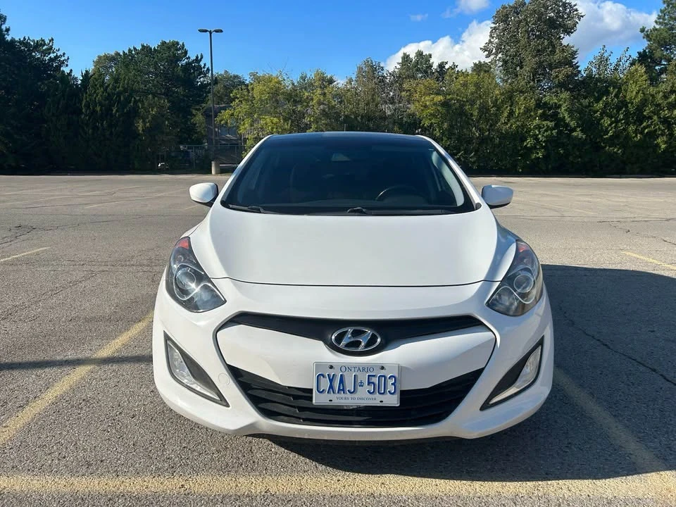 2013 Hyundai Elantra - Image 3 of 11